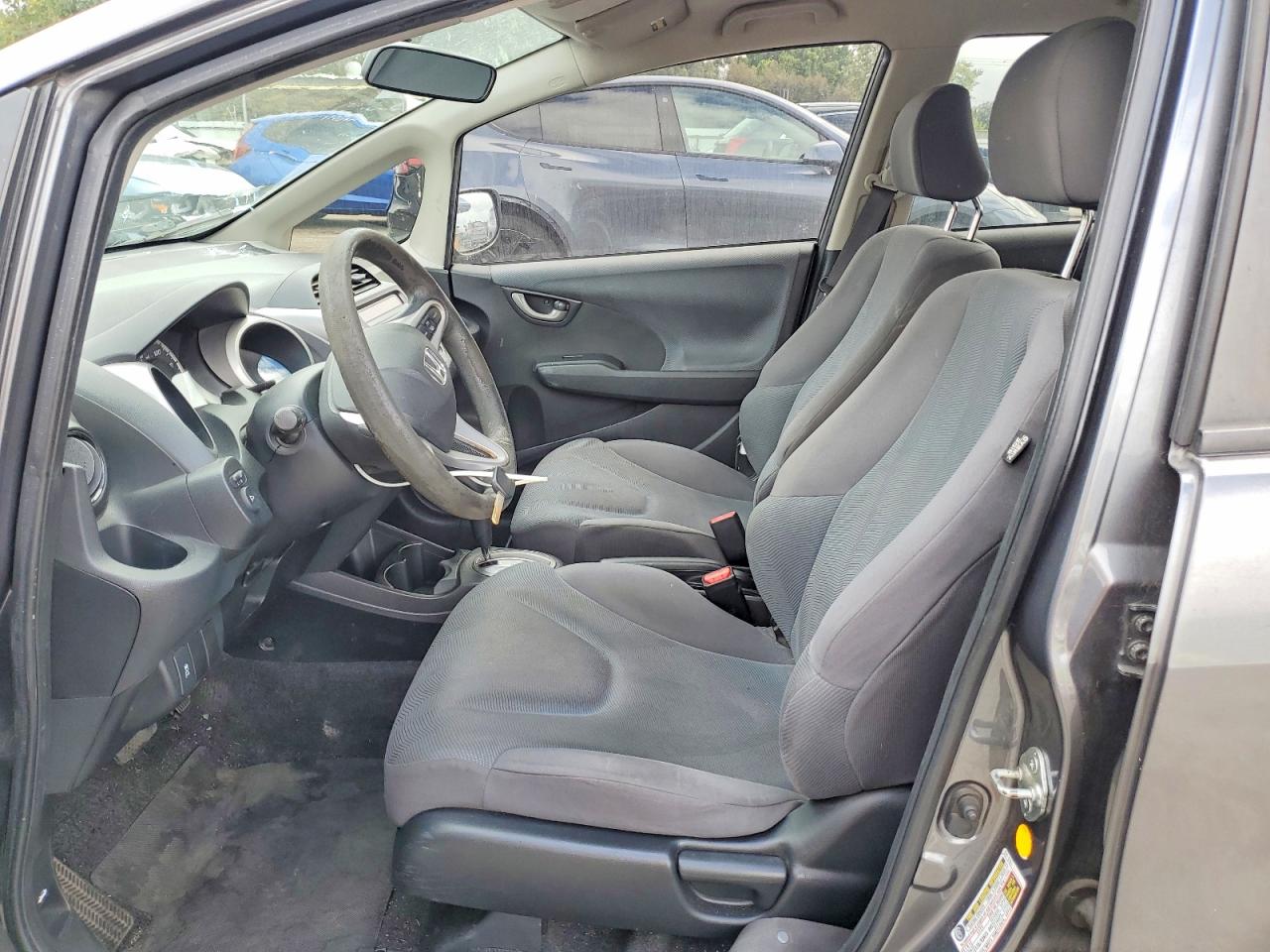 2013 HONDA FIT photo 7