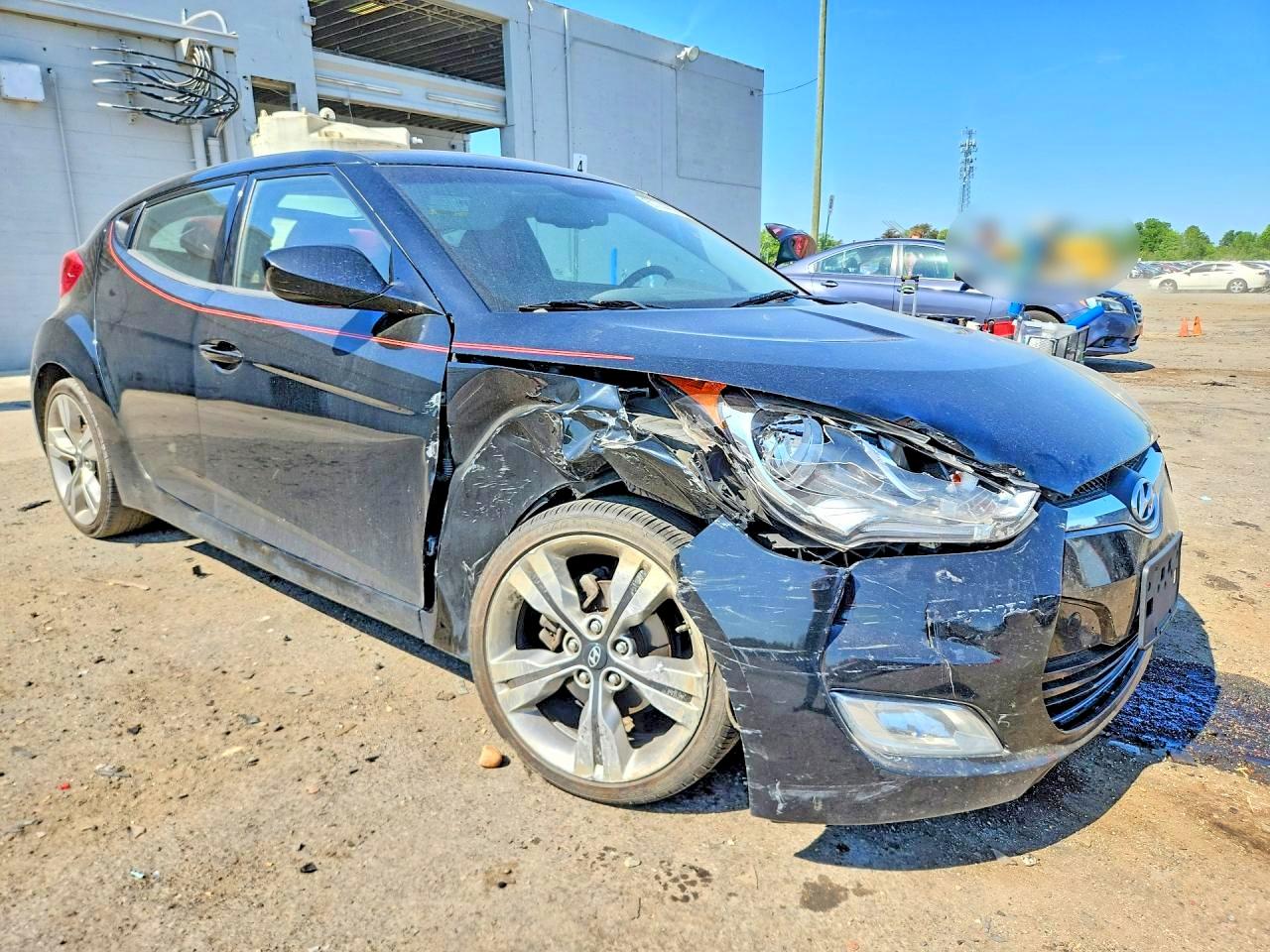 2012 HYUNDAI VELOSTER BASE photo 10