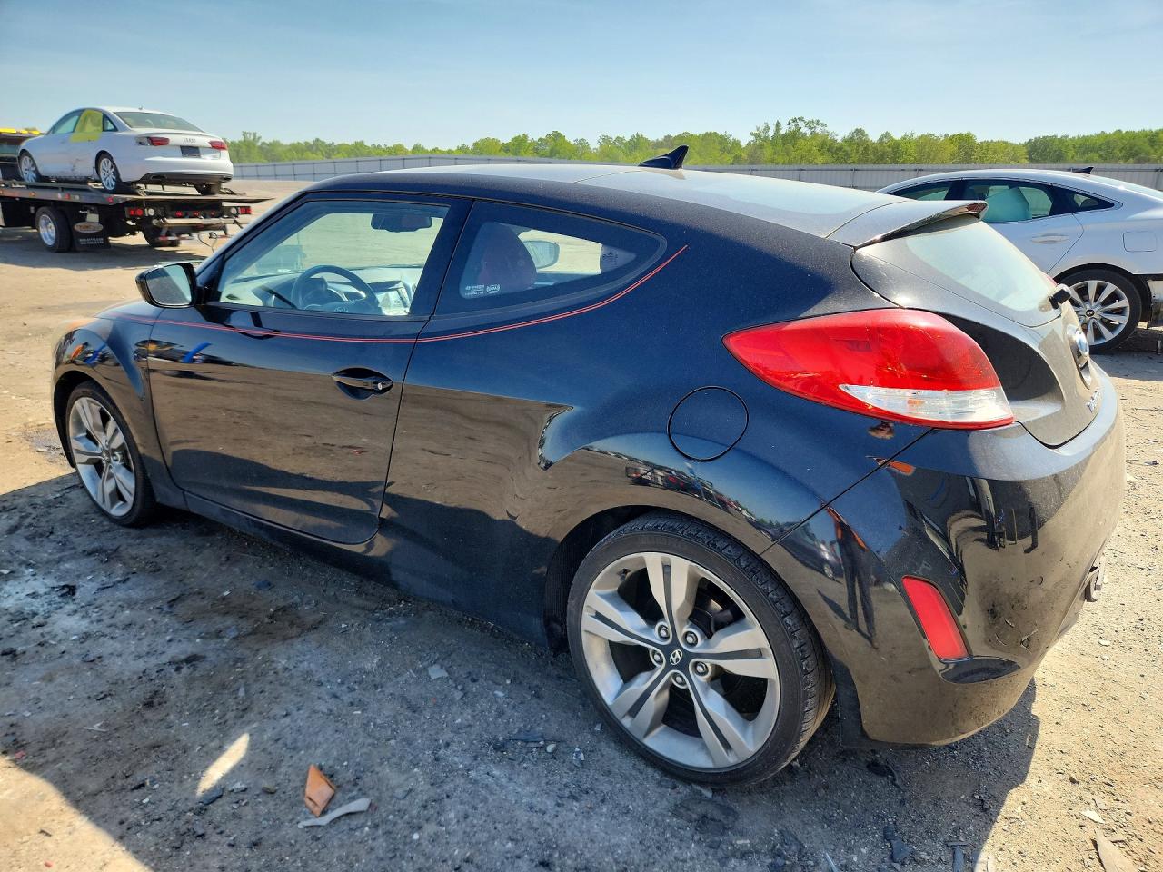 2012 HYUNDAI VELOSTER BASE photo 4