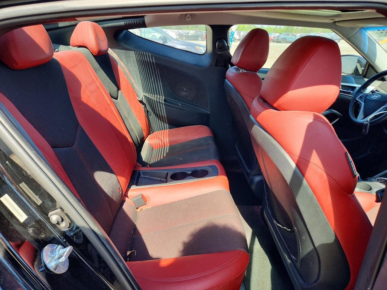 2012 HYUNDAI VELOSTER BASE photo 28