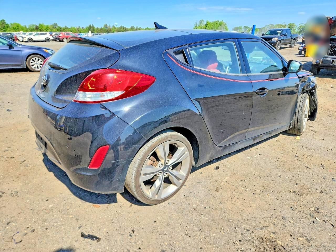 2012 HYUNDAI VELOSTER BASE photo 7