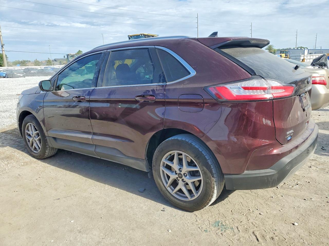 2024 FORD EDGE SEL photo 2