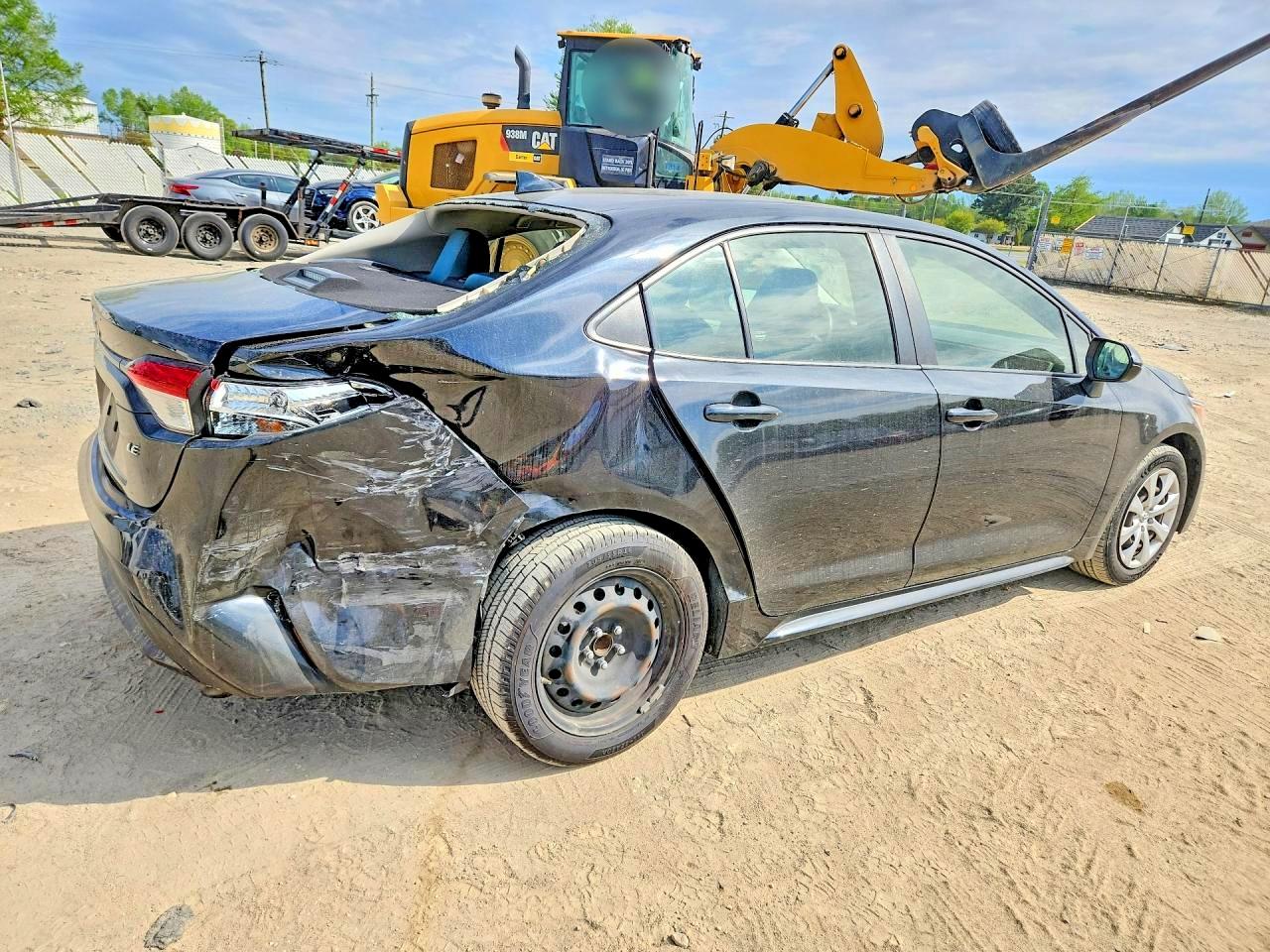 2021 TOYOTA COROLLA LE photo 7