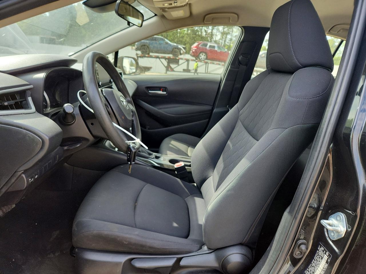 2021 TOYOTA COROLLA LE photo 19