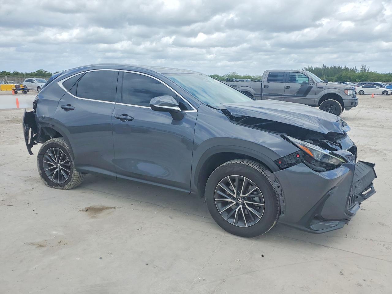 2023 LEXUS NX 250 photo 7
