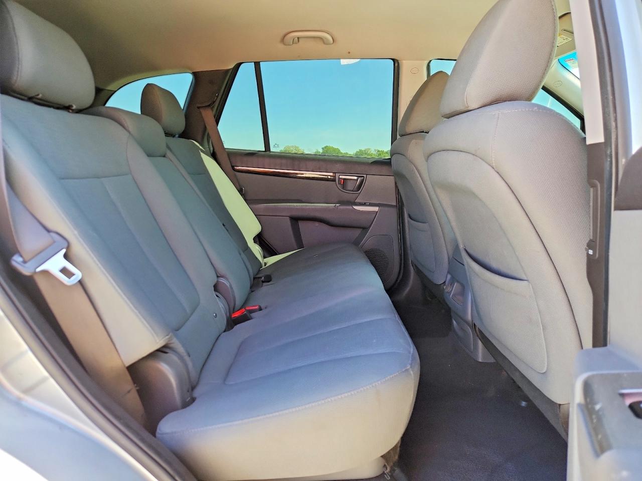 2011 HYUNDAI SANTA FE GLS photo 21