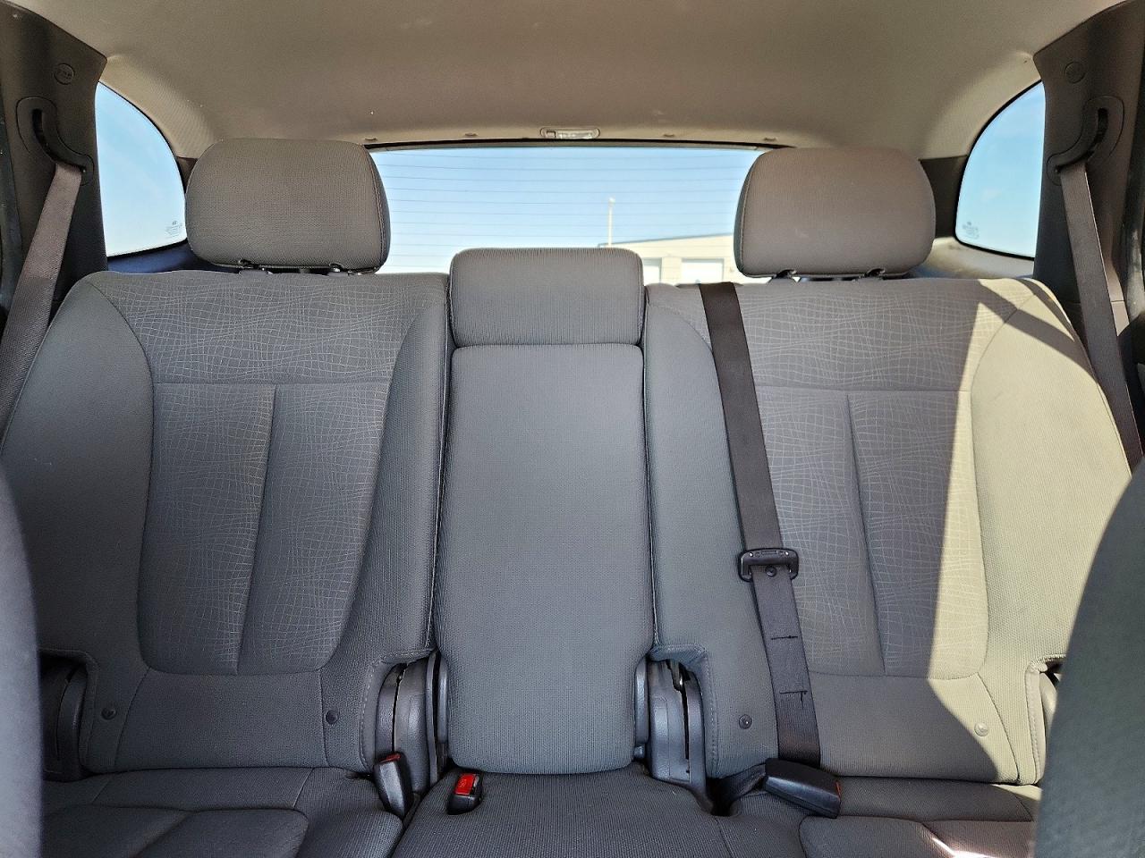 2011 HYUNDAI SANTA FE GLS photo 19