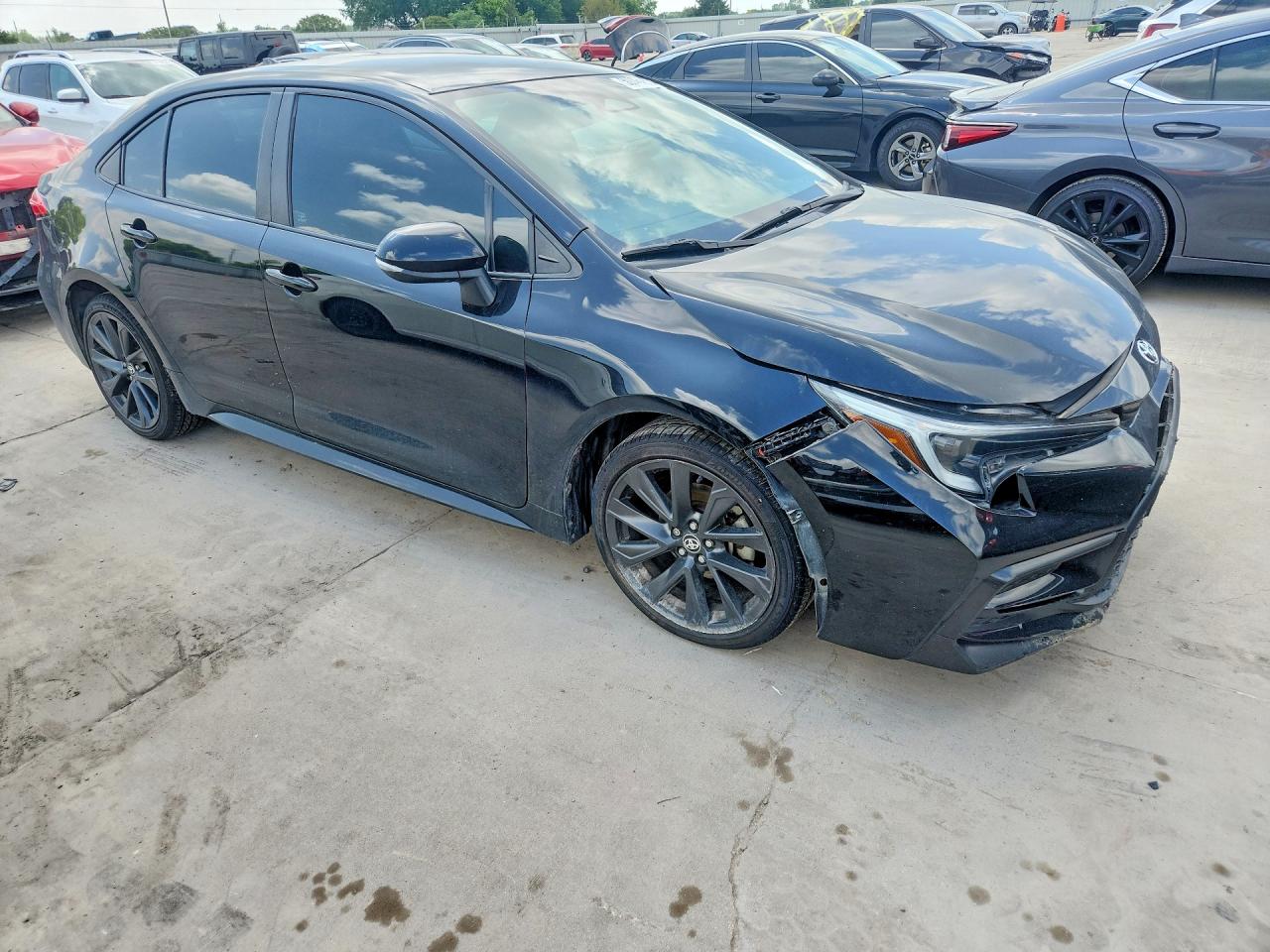 2023 TOYOTA COROLLA SE photo 4