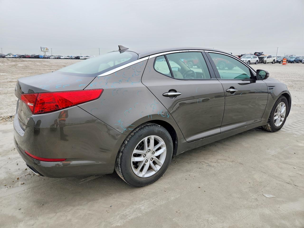 2013 KIA OPTIMA LX photo 3