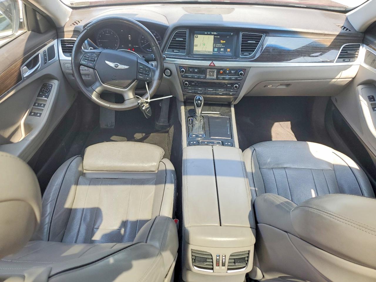 2015 HYUNDAI GENESIS 3.8L photo 15