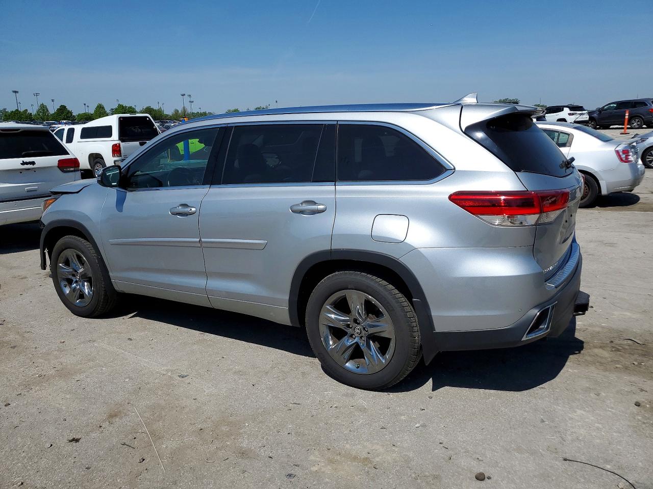 2017 TOYOTA HIGHLANDER LIMITED PLATINUM photo 2