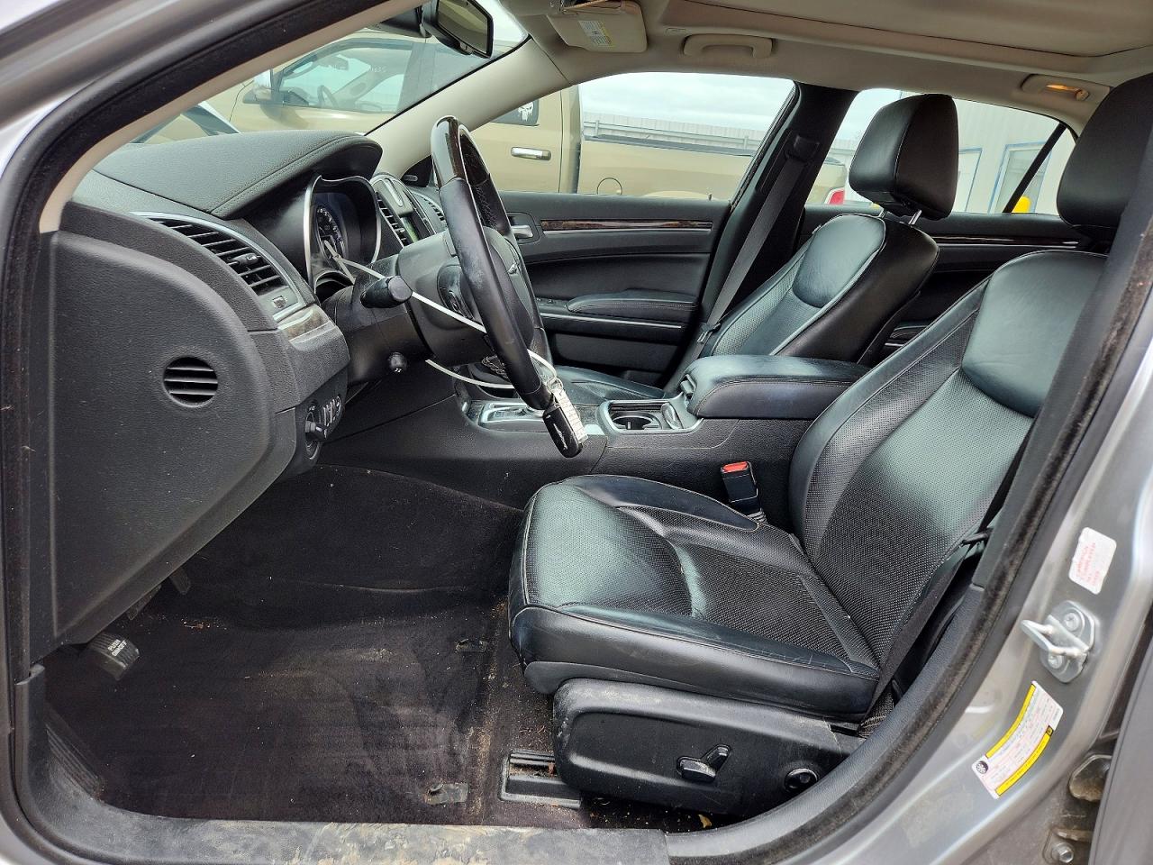 2018 CHRYSLER 300 LIMITED photo 19