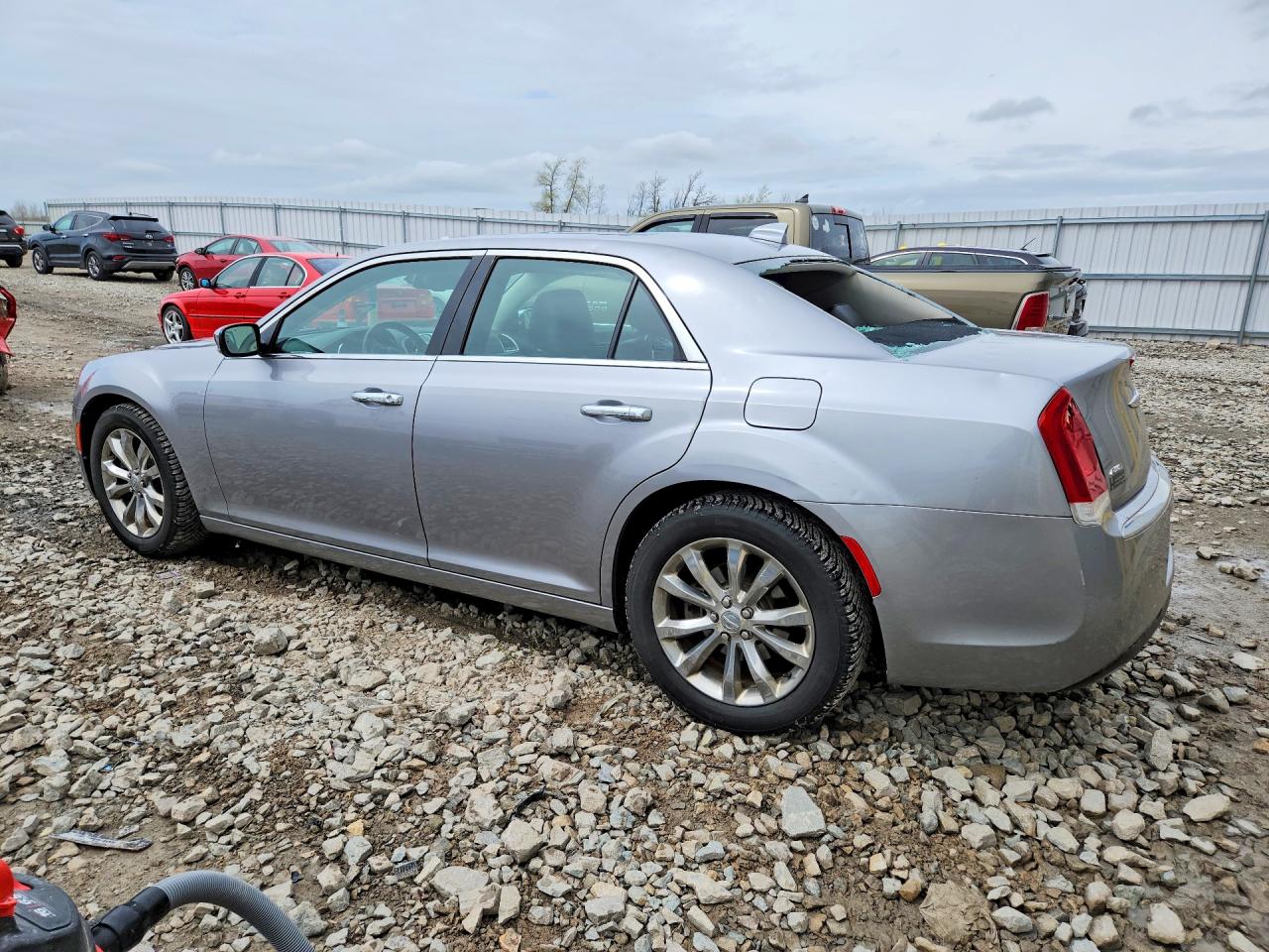 2018 CHRYSLER 300 LIMITED photo 4
