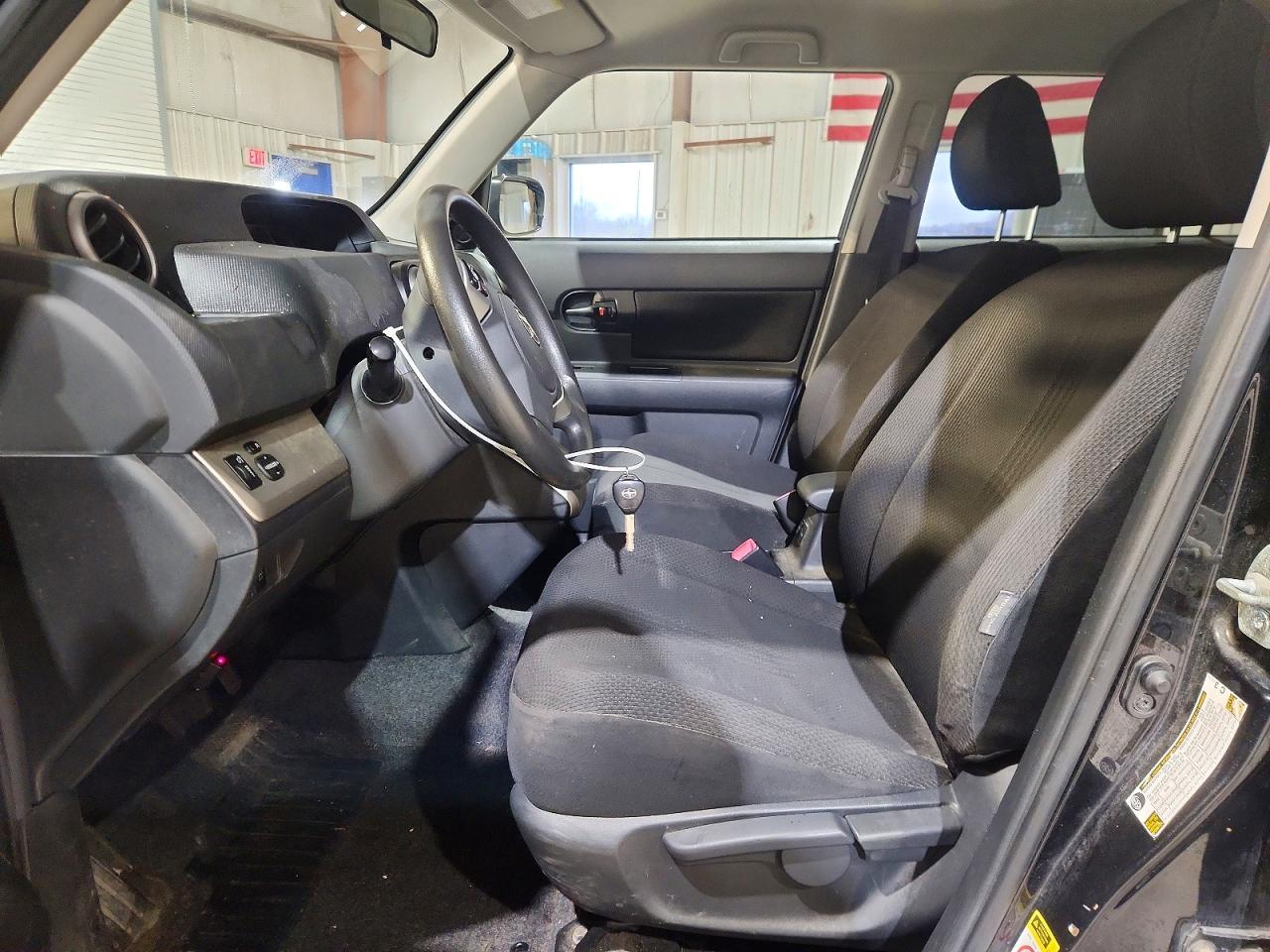 2008 TOYOTA SCION XB photo 13