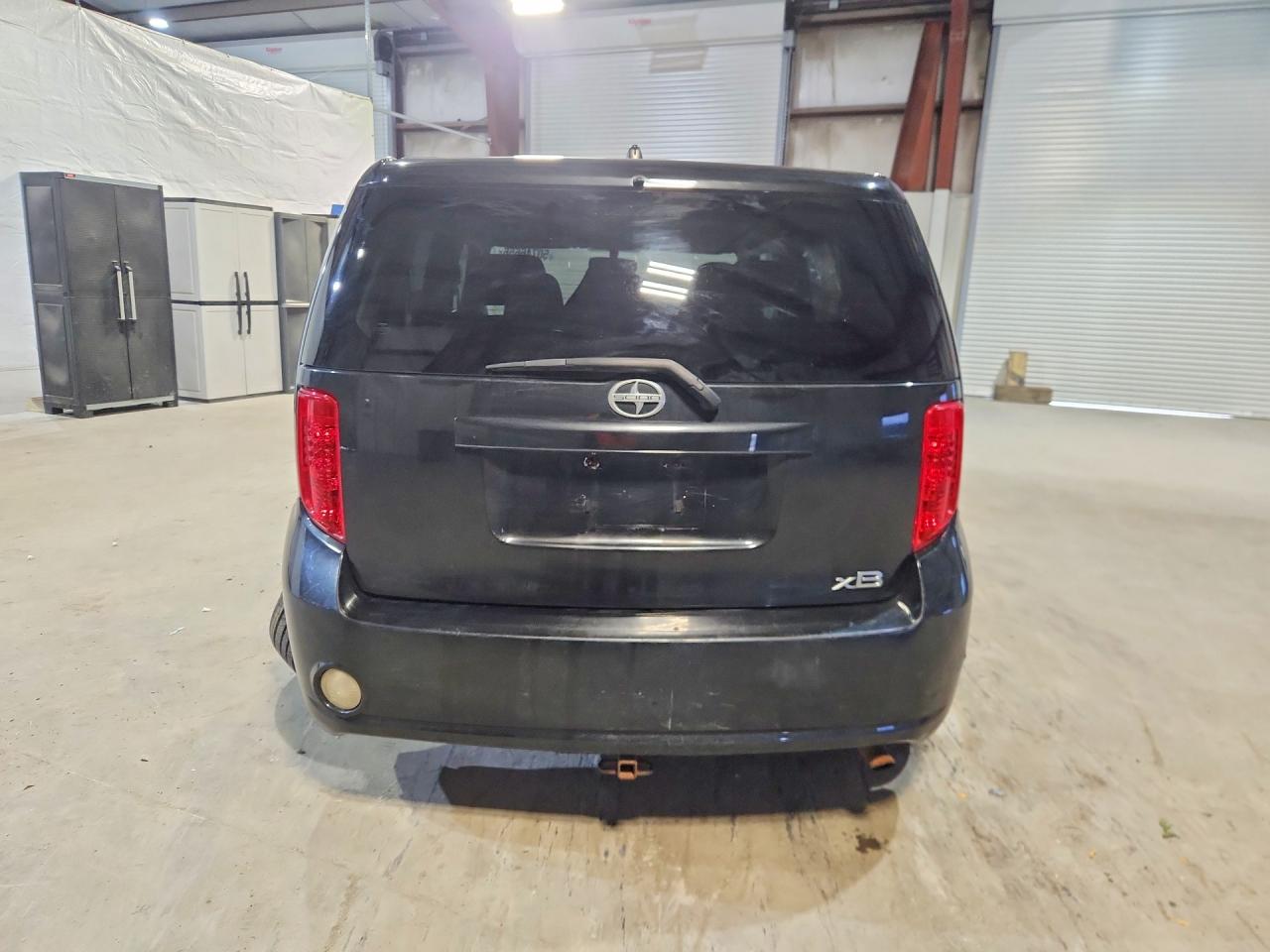 2008 TOYOTA SCION XB photo 11