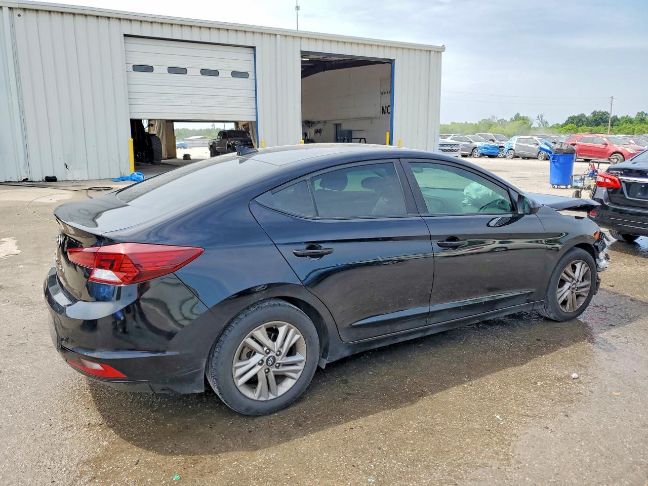2019 HYUNDAI ELANTRA VALUE EDITION photo 3
