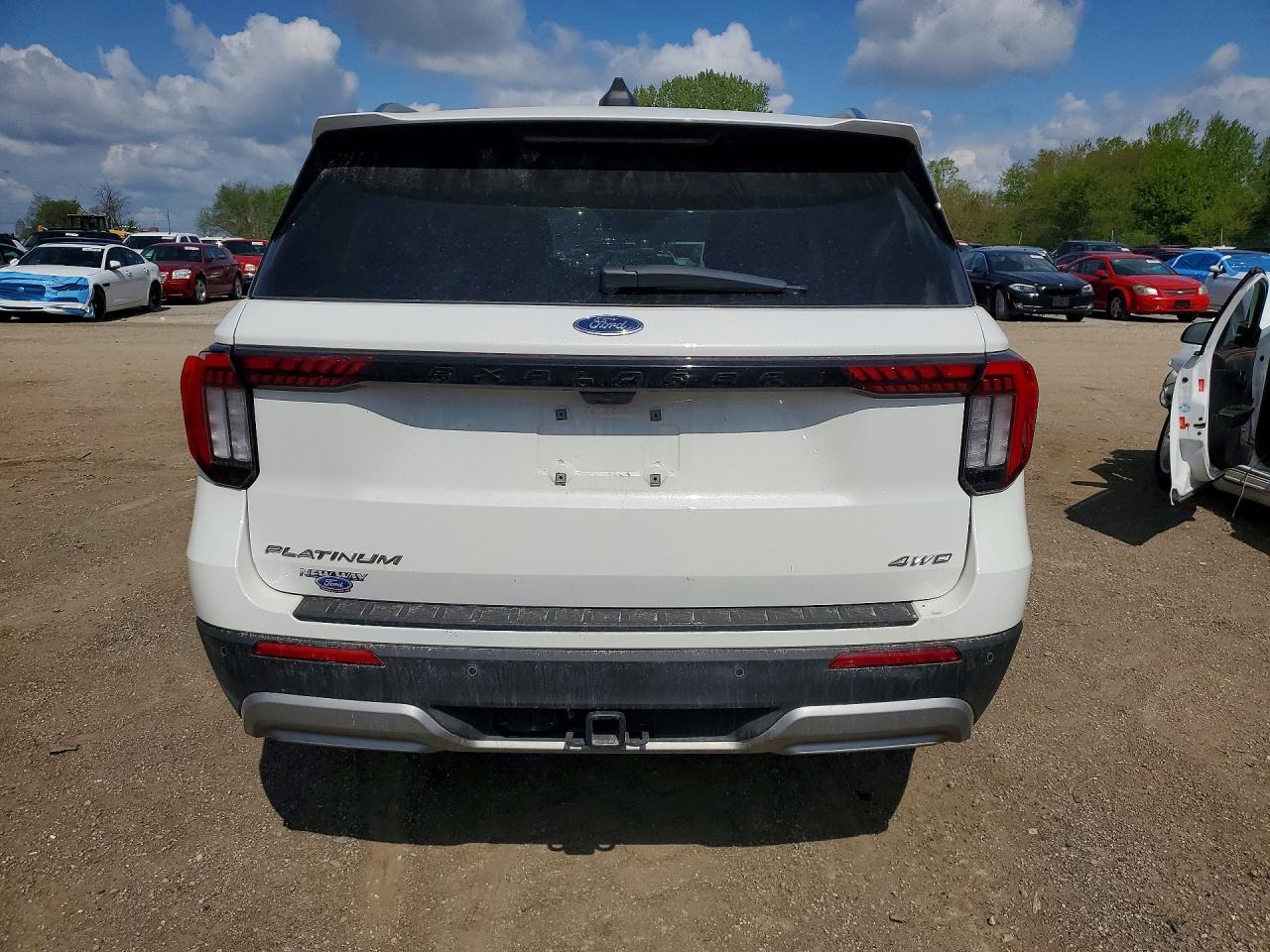 2025 FORD EXPLORER PLATINUM photo 16