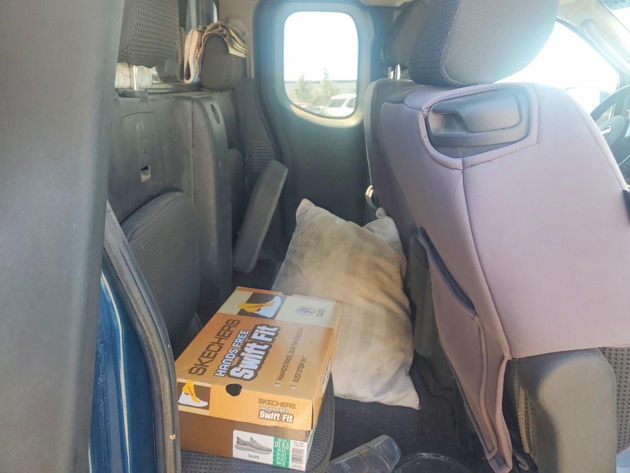 2005 NISSAN FRONTIER SE photo 28