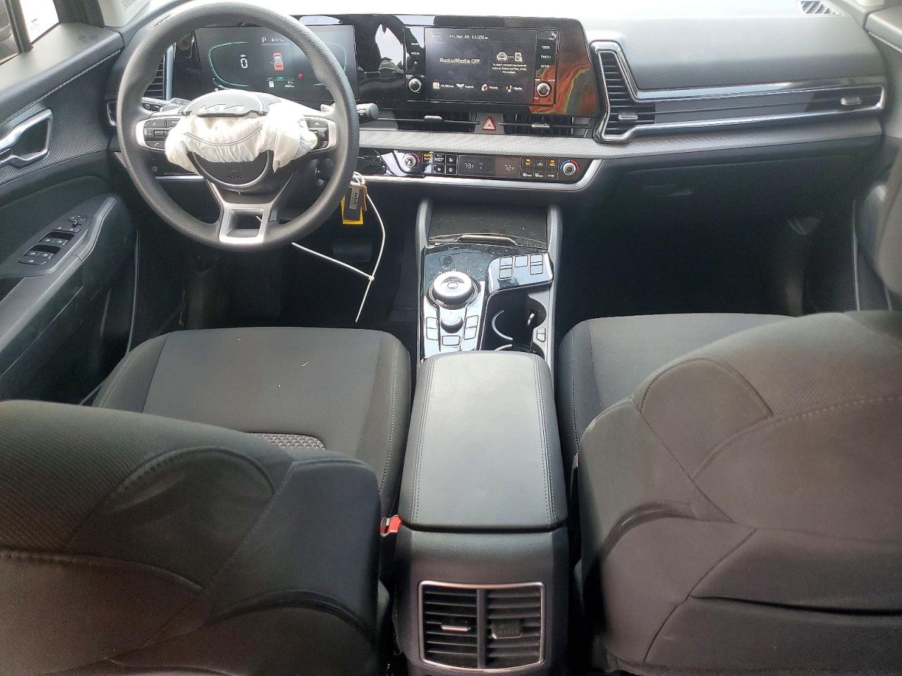2025 KIA SPORTAGE LX photo 22