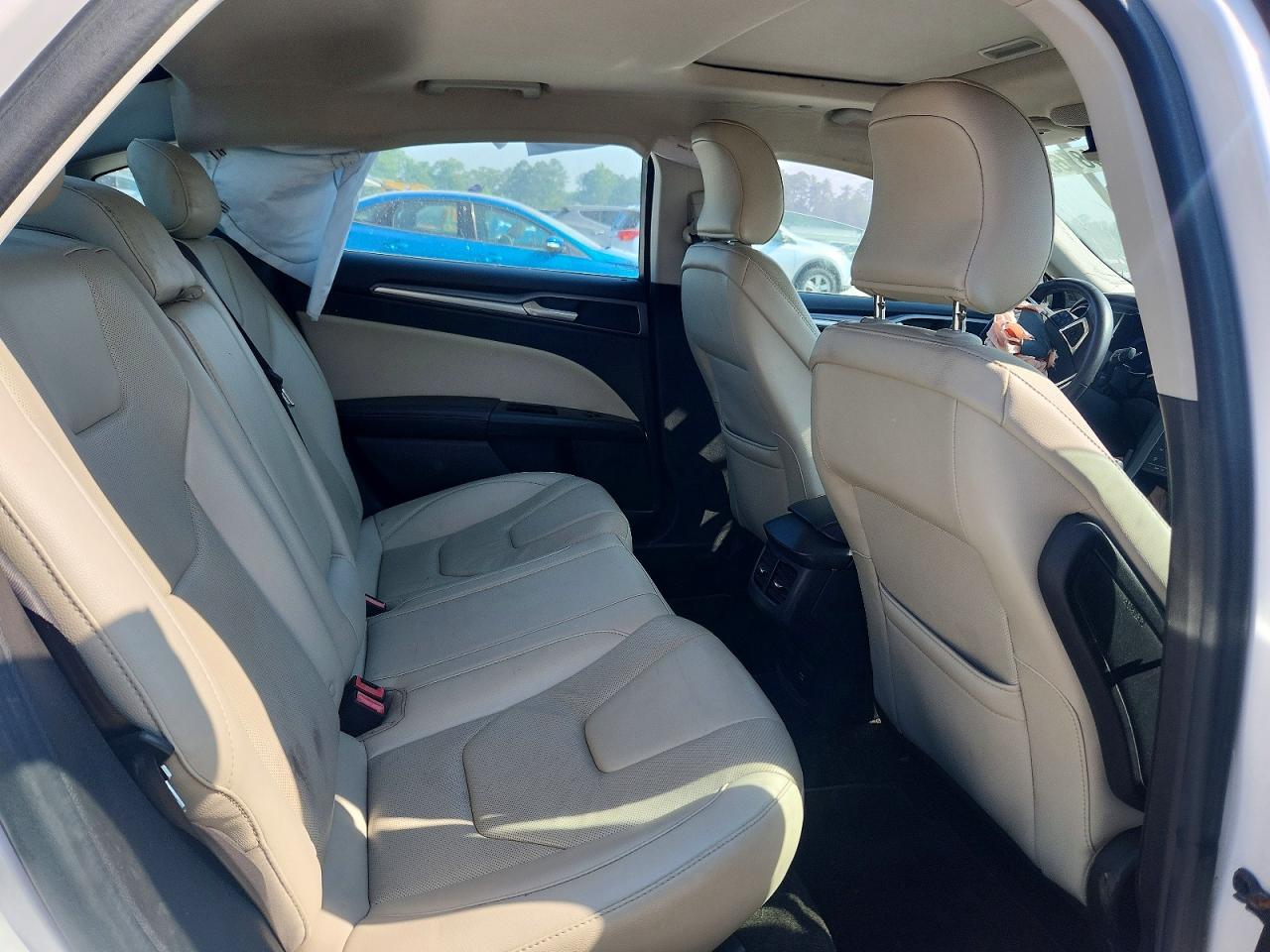 2015 FORD FUSION TITANIUM PHEV photo 28