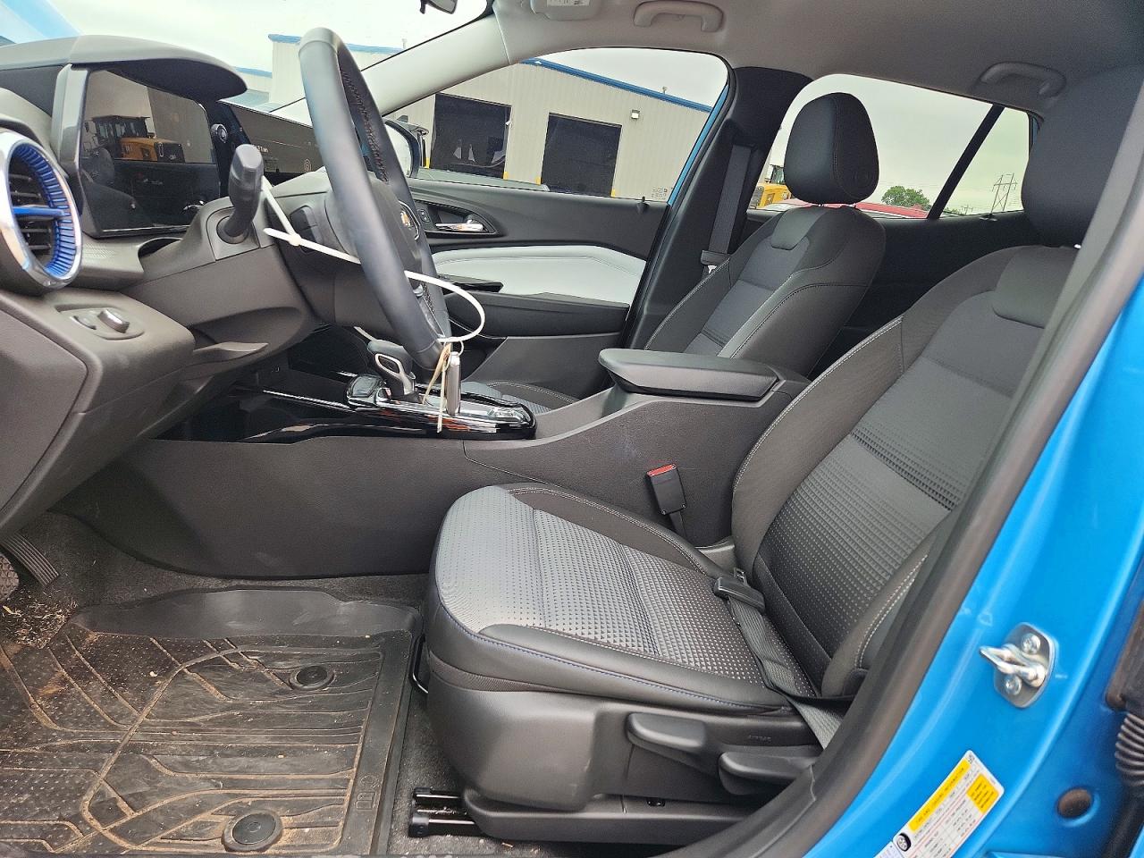 2025 CHEVROLET TRAX 1LT photo 19