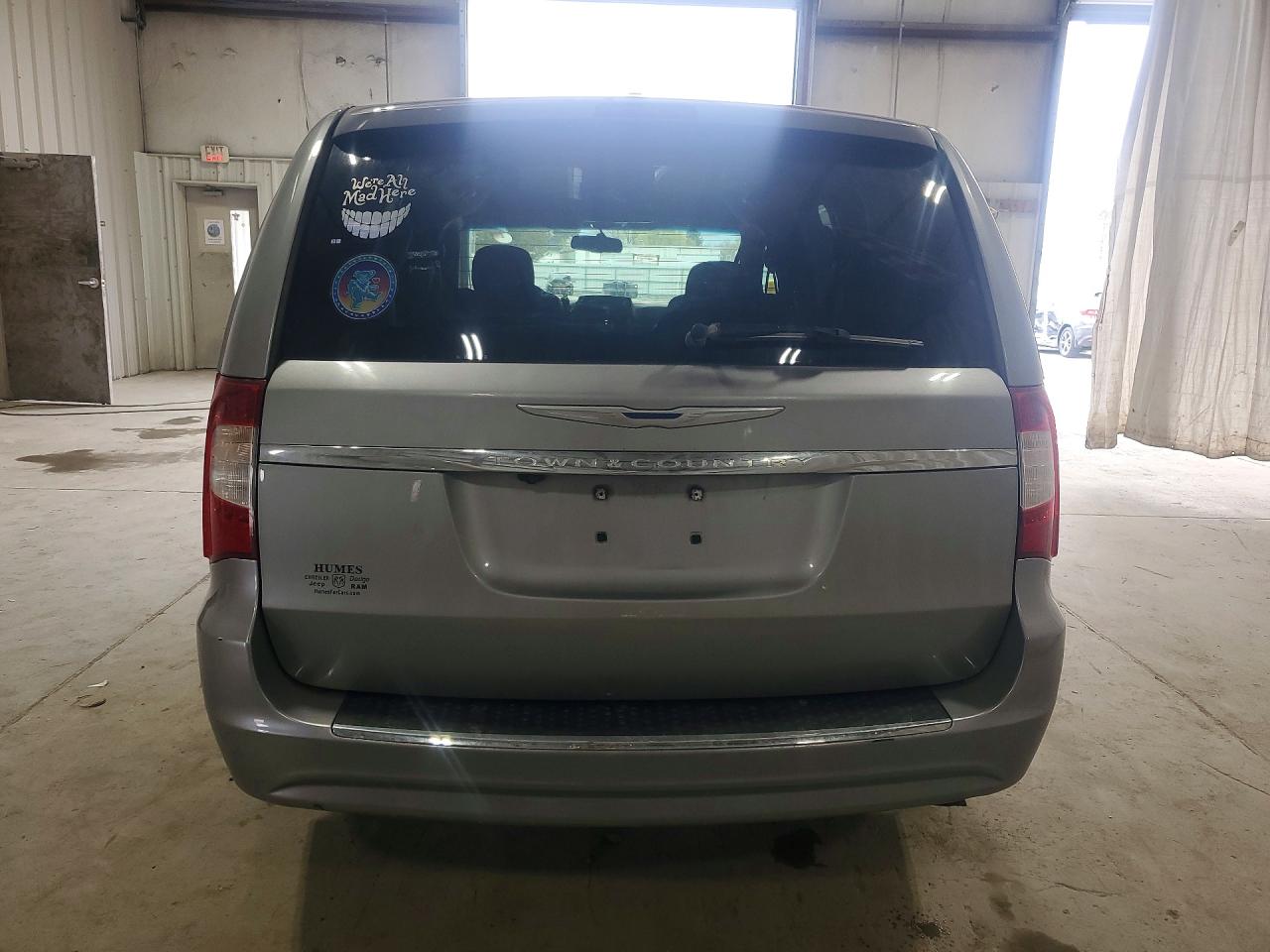 2015 CHRYSLER TOWN & COUNTRY TOURING photo 16