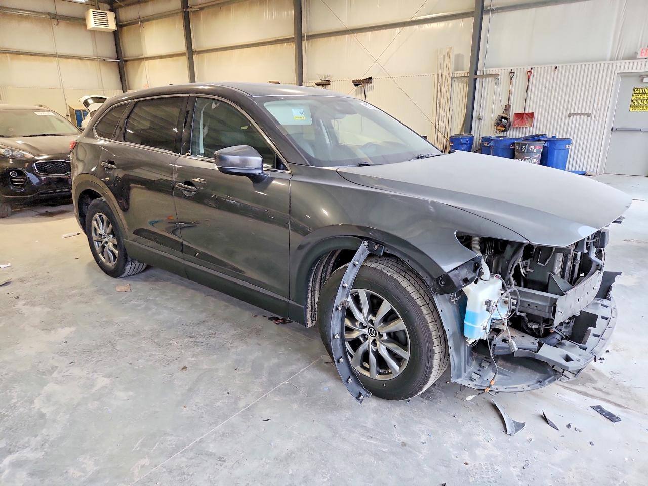 2018 MAZDA CX-9 TOURING photo 4