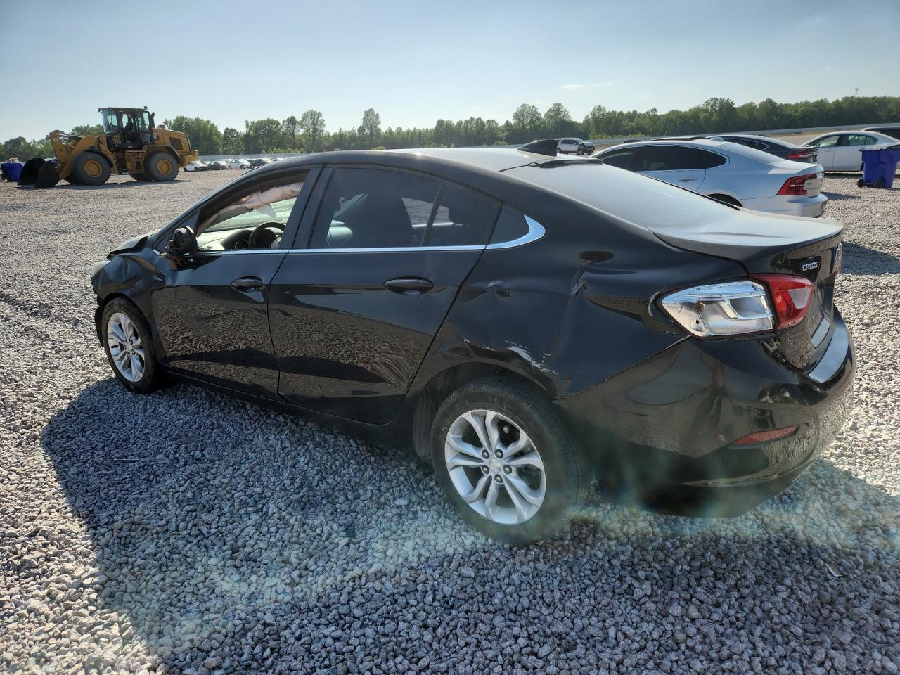 2019 CHEVROLET CRUZE LT photo 3