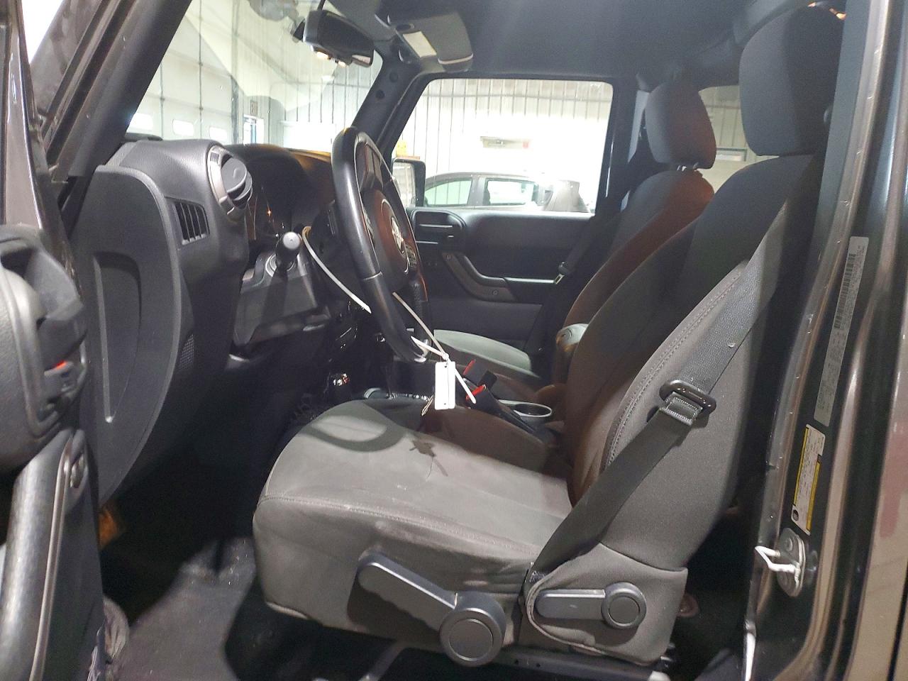 2016 JEEP WRANGLER UNLIMITED SPORT photo 13
