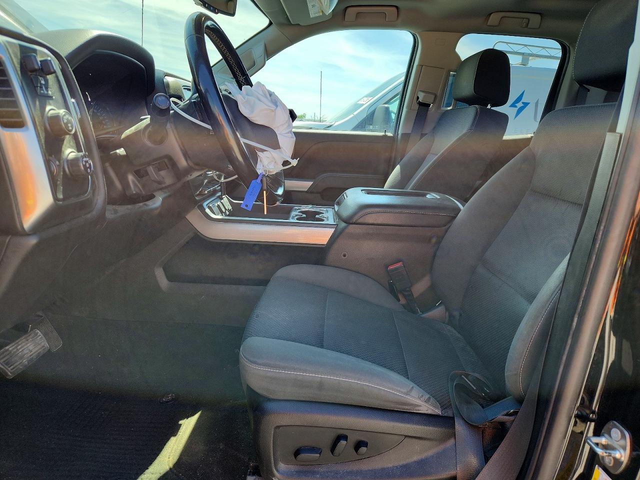 2018 CHEVROLET SILVERADO K1500 LT photo 19