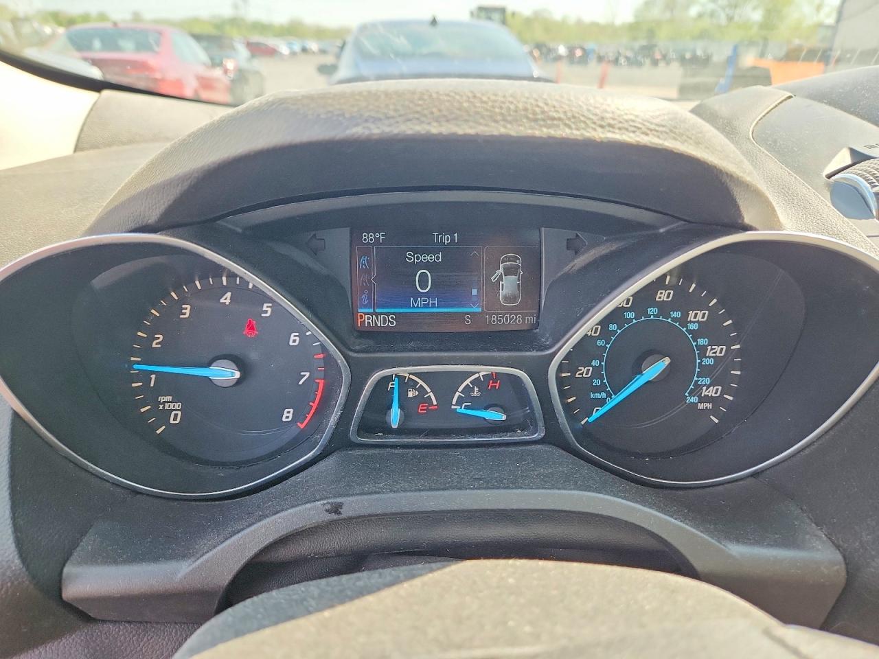 2015 FORD ESCAPE SE photo 25