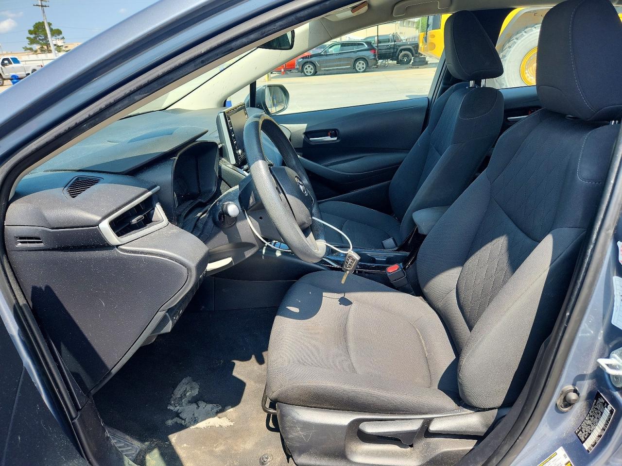 2021 TOYOTA COROLLA LE photo 13