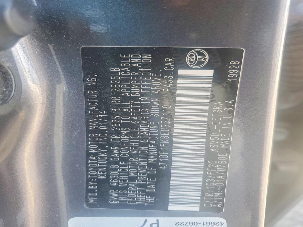 2014 TOYOTA CAMRY SE photo 34