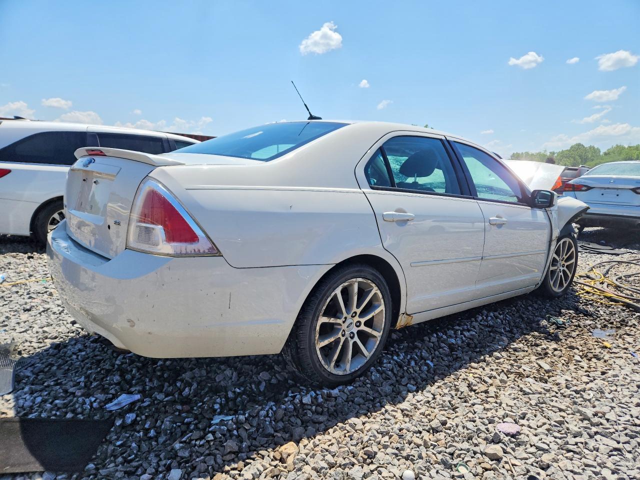 2009 FORD FUSION SE photo 5