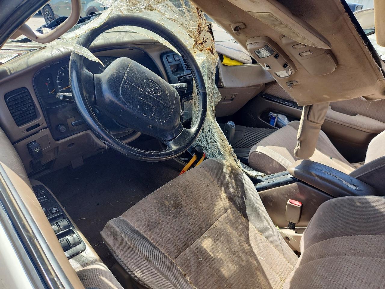 1997 TOYOTA 4RUNNER SR5 photo 7