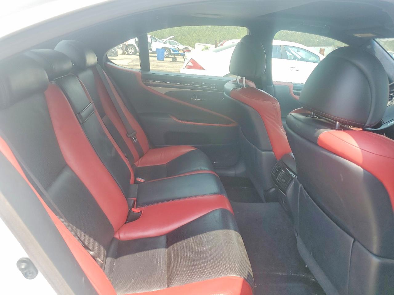 2015 LEXUS LS 460 photo 19