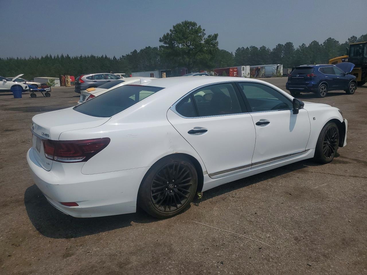 2015 LEXUS LS 460 photo 5