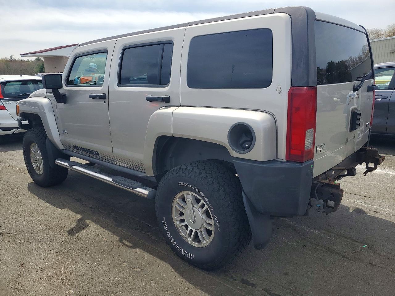2007 HUMMER H3 photo 3