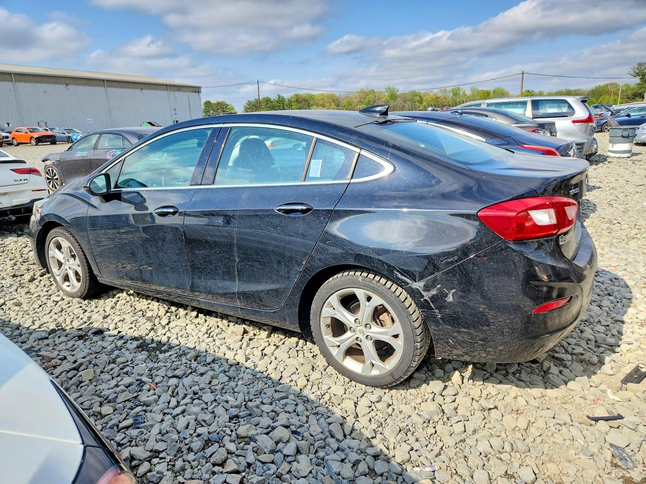 2017 CHEVROLET CRUZE PREMIER photo 3