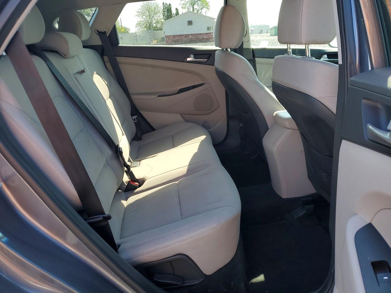 2019 HYUNDAI TUCSON SE photo 21