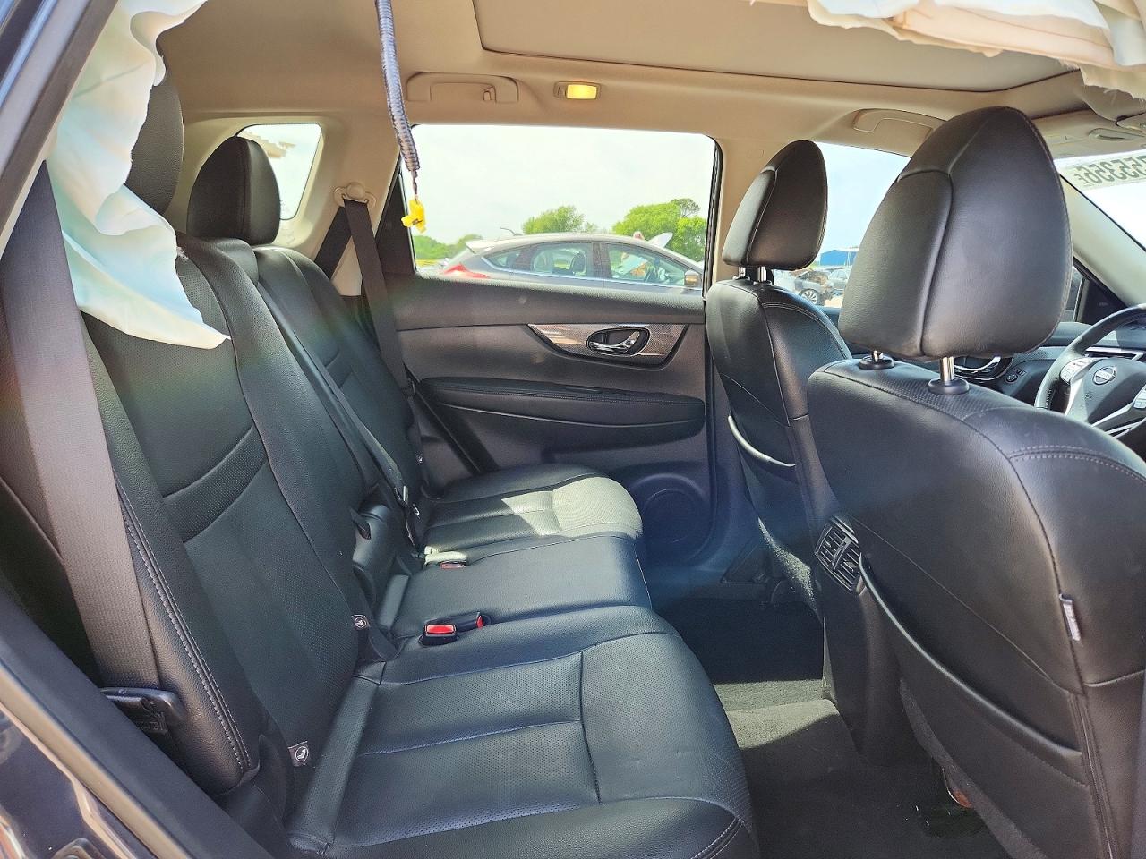 2016 NISSAN ROGUE SL photo 31