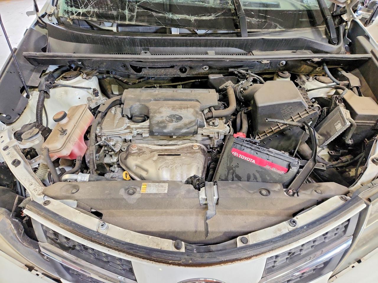 2015 TOYOTA RAV4 XLE photo 34