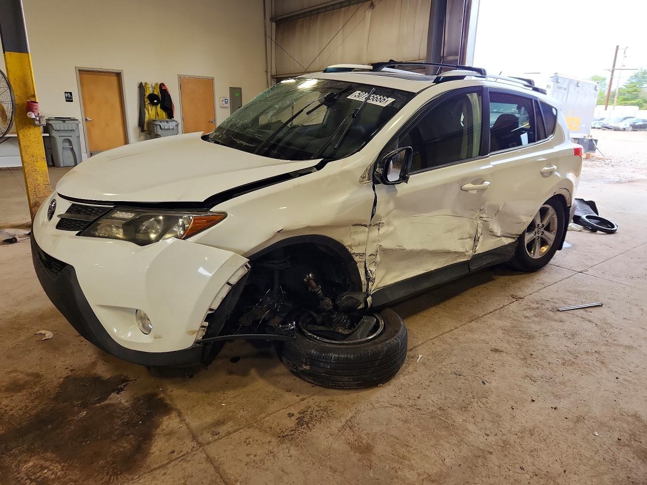 2015 TOYOTA RAV4