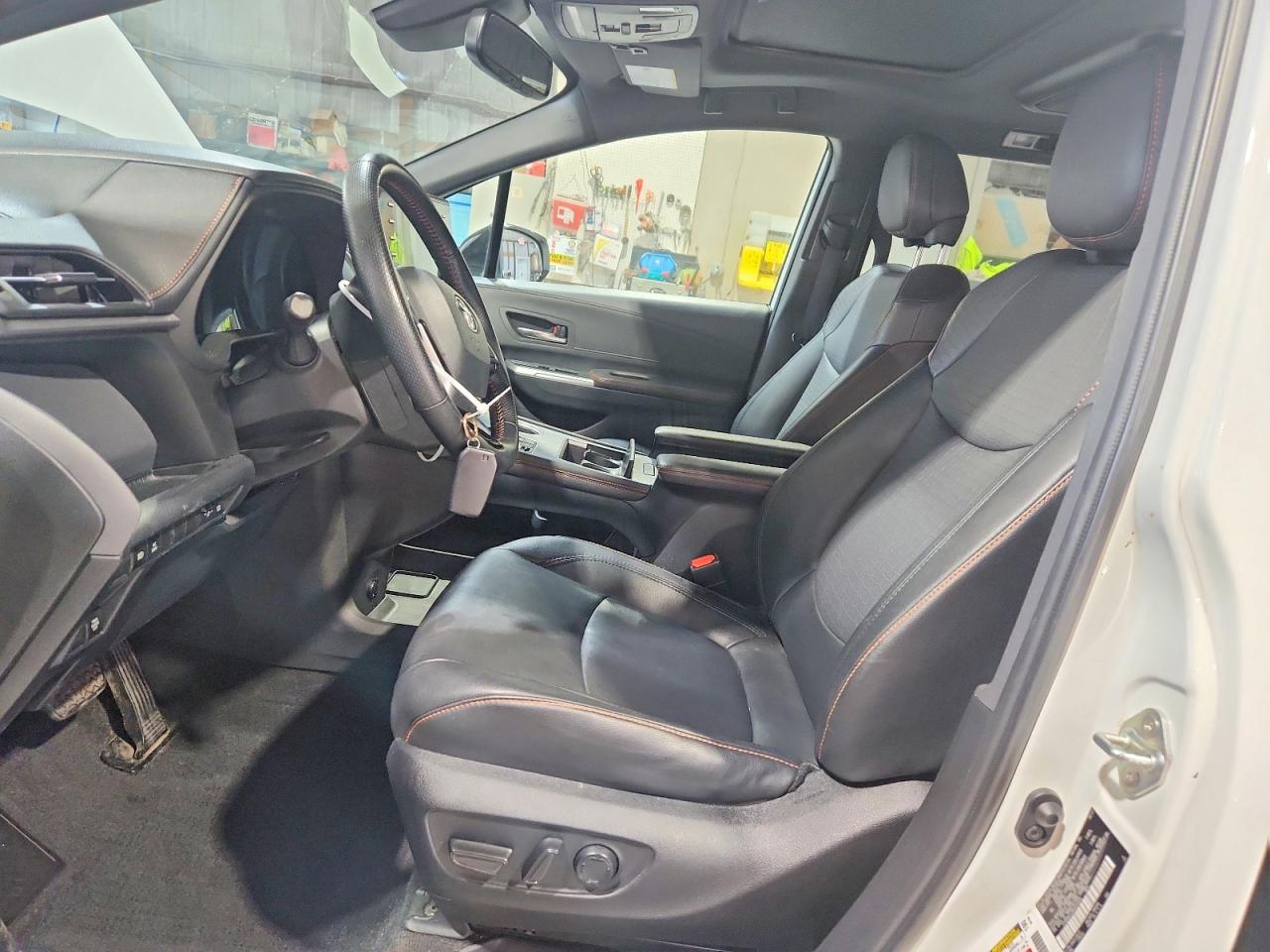 2021 TOYOTA SIENNA XSE photo 19