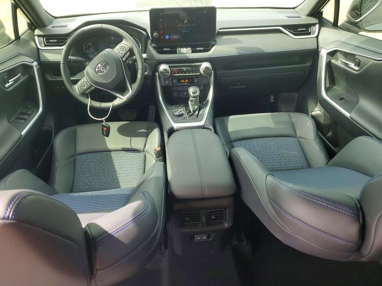 2025 TOYOTA RAV4 XSE photo 15