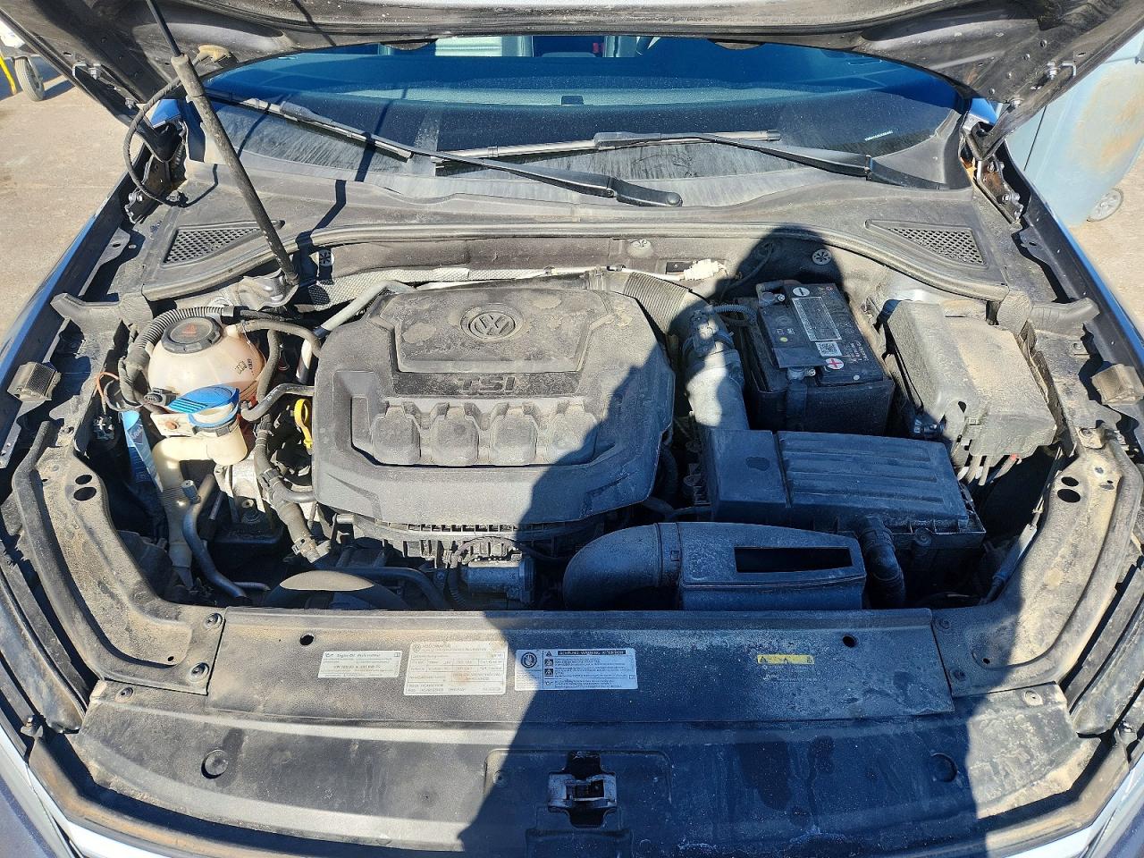 2018 VOLKSWAGEN PASSAT SE photo 21