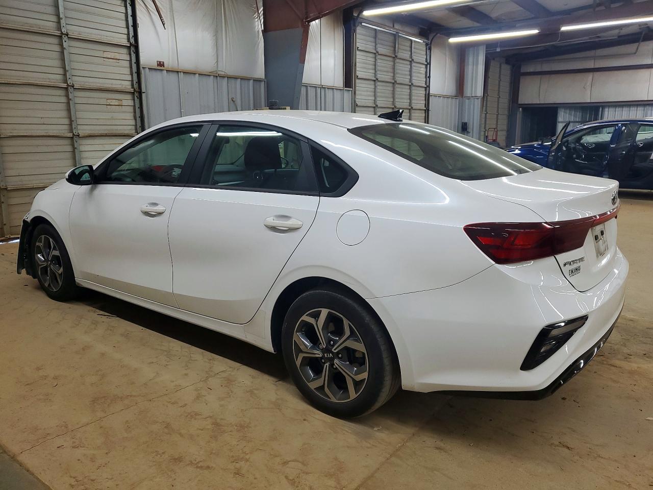 2021 KIA FORTE LXS photo 2