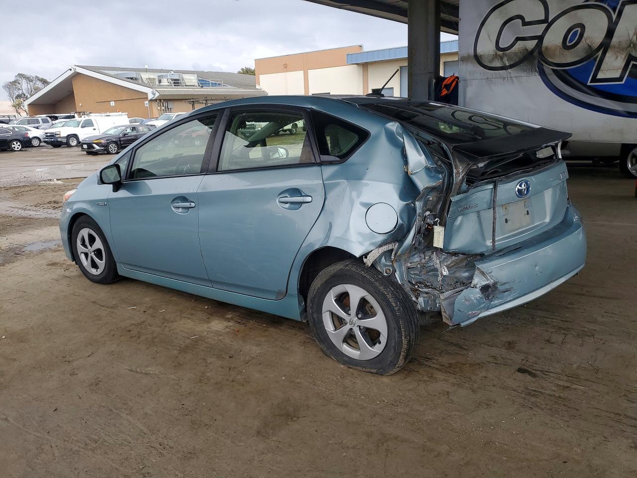 2014 TOYOTA PRIUS THREE photo 3