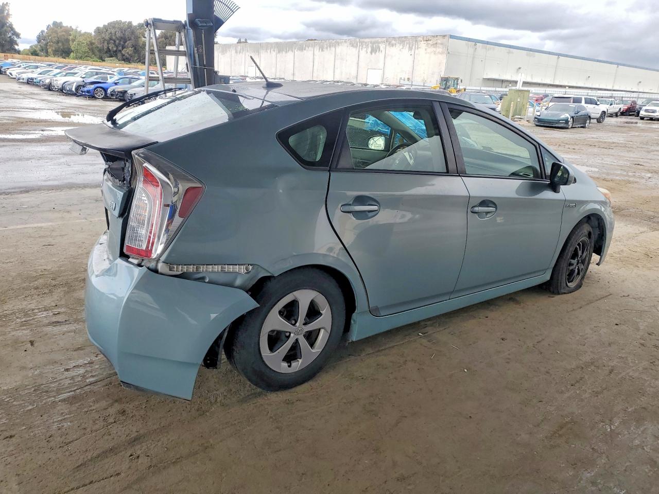 2014 TOYOTA PRIUS THREE photo 5
