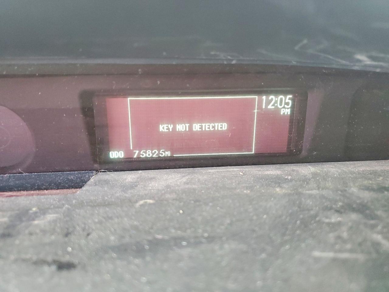 2014 TOYOTA PRIUS THREE photo 17